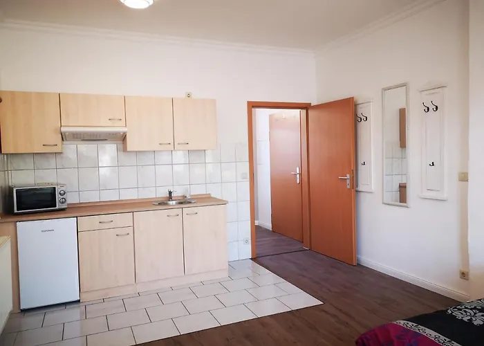 Strada Giardino 公寓 *